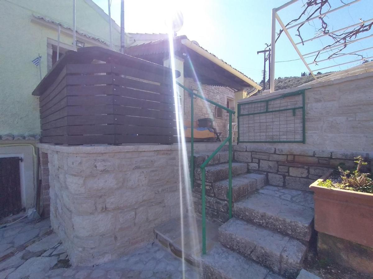 Villa Stonemakers Hide Karyotikon Exterior foto